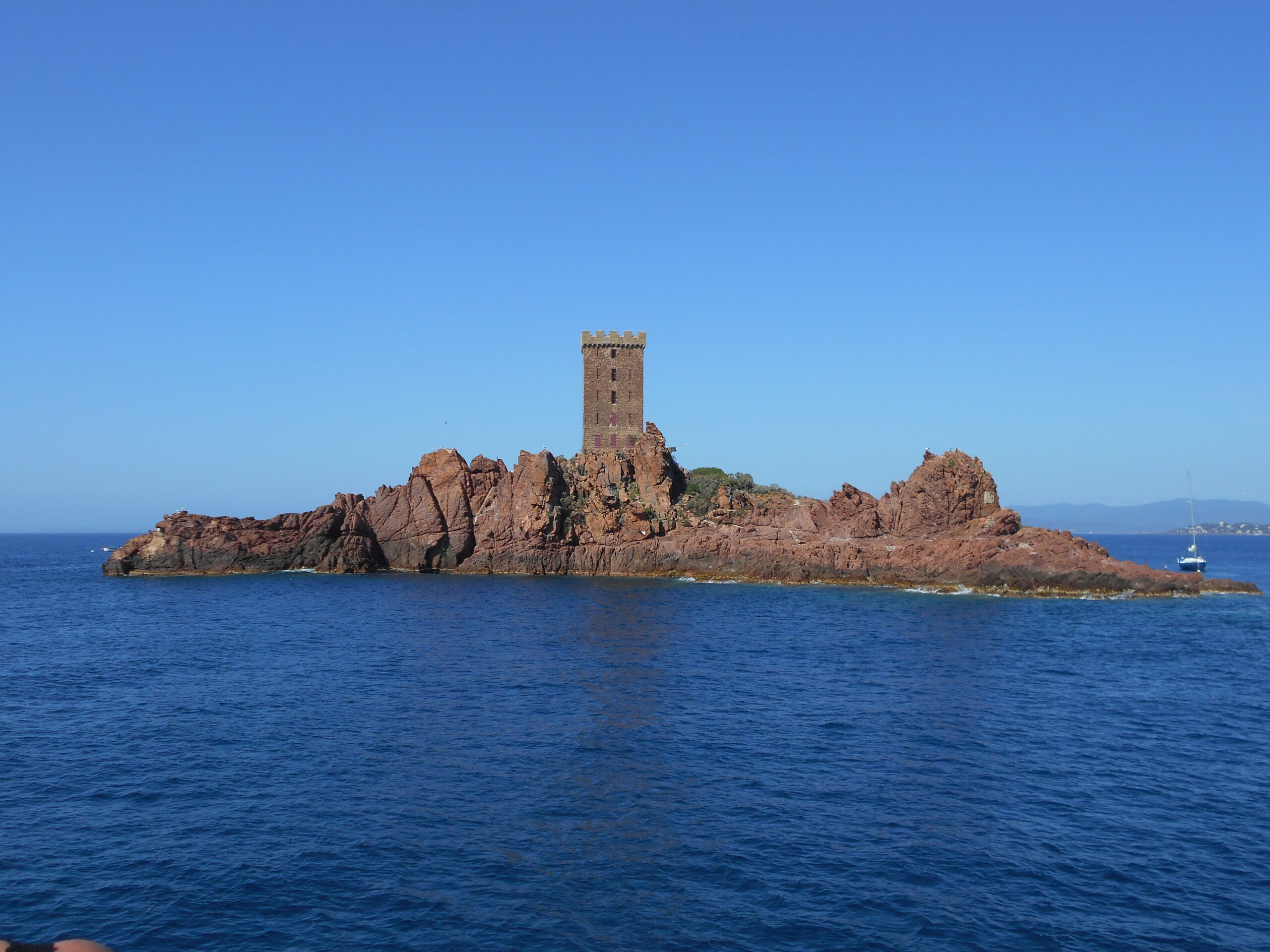 Bateaux Verts _ 1-Calanques_Esterel